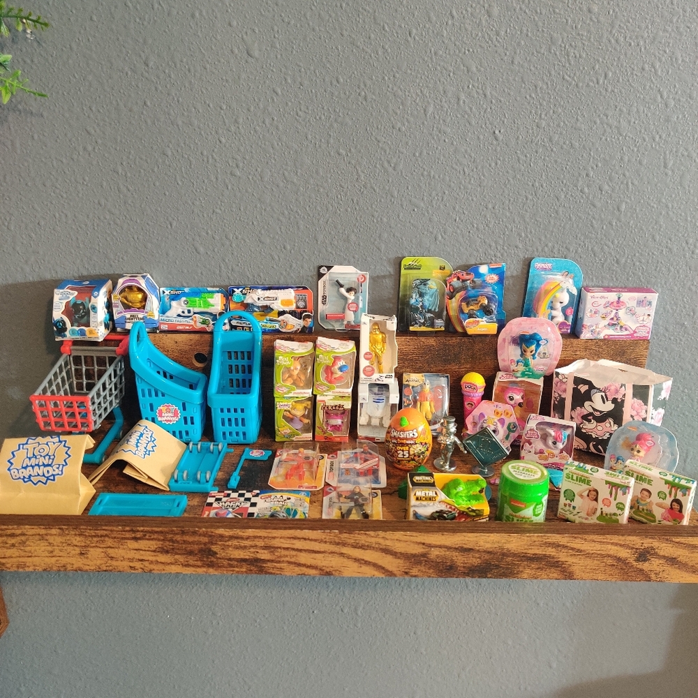 Mini Brands Lot 48 Piece Toys Accessories Ninja Turtle Leonardo Rugrats Star war
